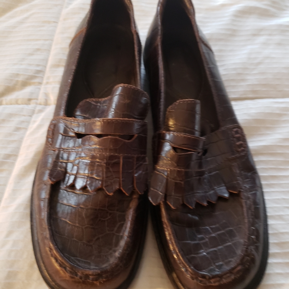 Womens shoes